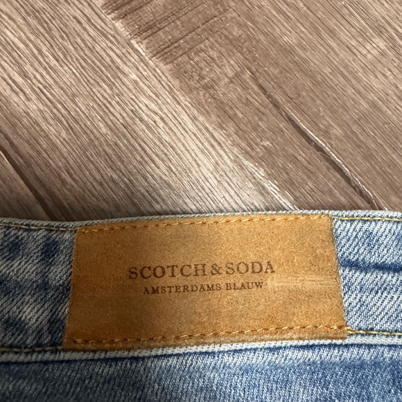 Jeans - Picture 4 of 8